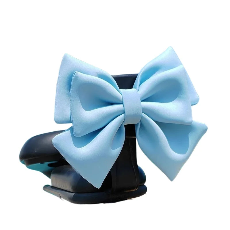 Oversized Decorative Bow – 26 × 21 cm